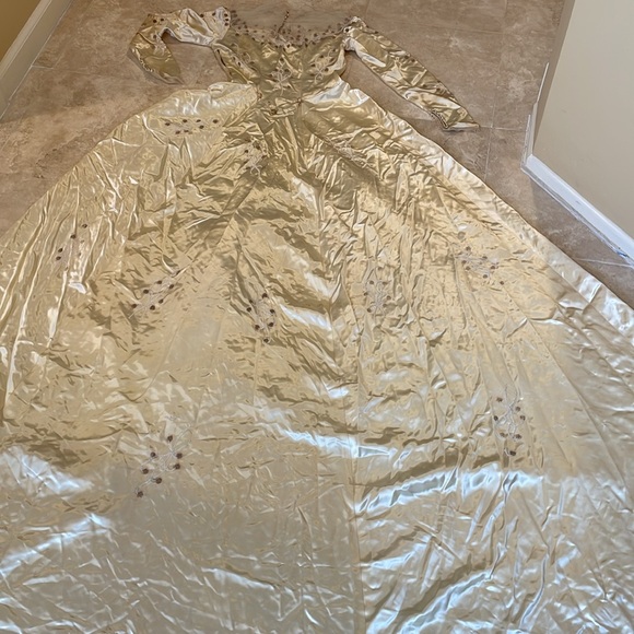 VINTAGE 1940’s ANTIQUE WEDDING GOWN size sm - Picture 6 of 16